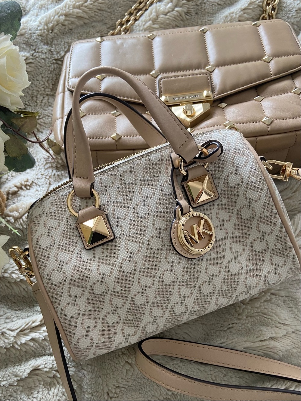 ISO Michael Kors Grayson small looking to buy